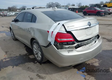 2015 Buick Lacrosse z USA, uszkodzony, nr VIN 1G4GA5G32FF218984